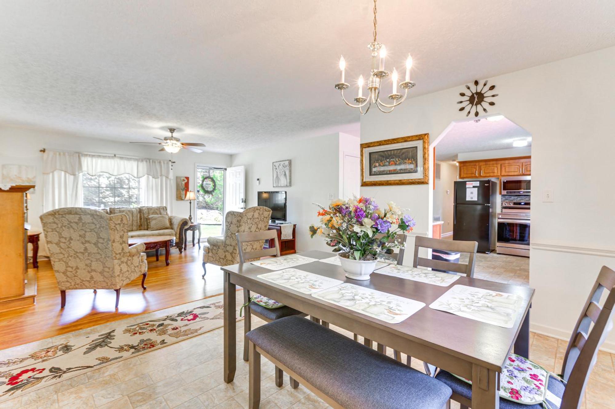 Chatham Getaway With Fireplace, Deck And Gas Grill! Exterior foto